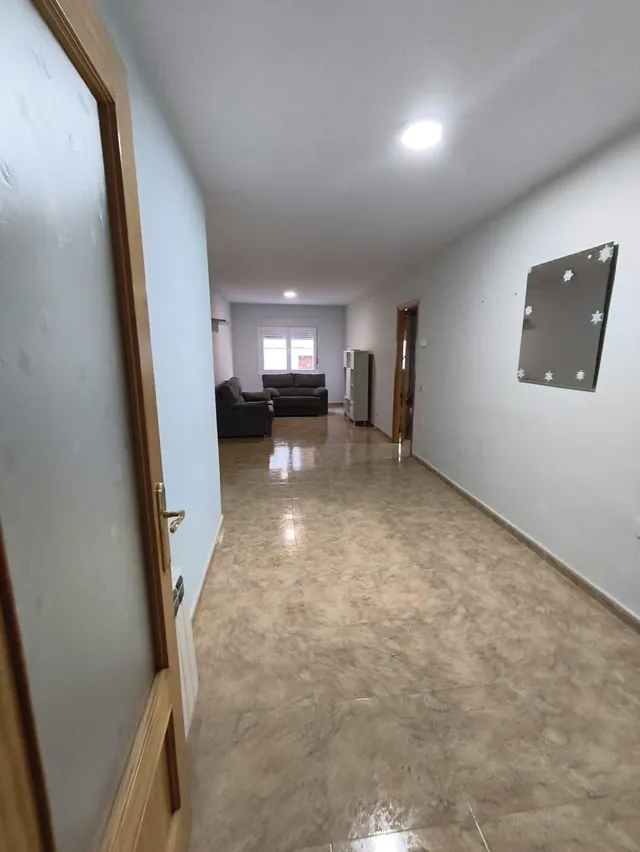 Amplia Planta Baja en el Corazón de Ocaña por €165,000 — 16