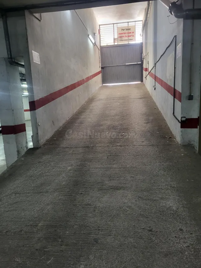 SE ALQUILA PLAZA DE GARAJE EN SANTA MARIA DEL AGUILA - foto 3