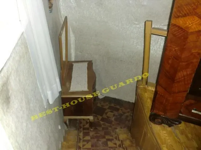 CASA COCHERA Y CHOCO PARA REFORMAR LAS HERAS — 5