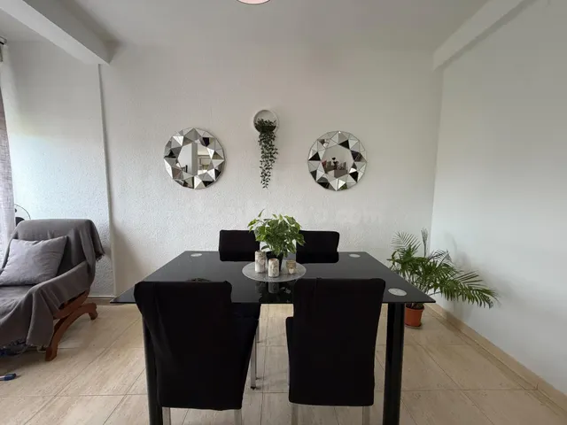 ¡PISO REFORMADO DE 3 habitaciones CON BALCÓN JUNTO AL HOSPIT - foto 5