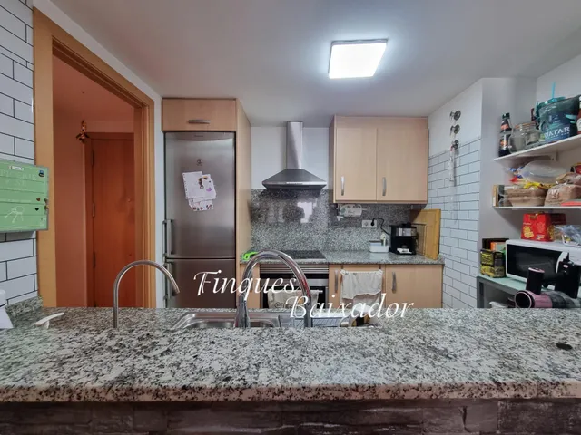 ¡BONITO PISO EN EL CENTRO CON 3 HABS. Y 2 BAÑOS, CON AMPLIA TERRAZA CON BARBACOA! — 7