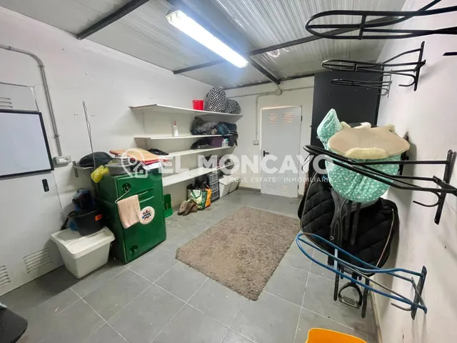 Fantástica finca rústica con piscina privada e instalaciones para caballos junto al Parc Natural del Fond en Dolores, Alicante — 31