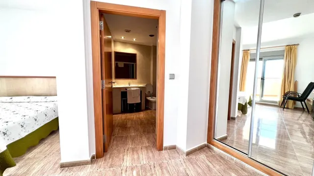 Hotel en venta en Los Montesinos — 17