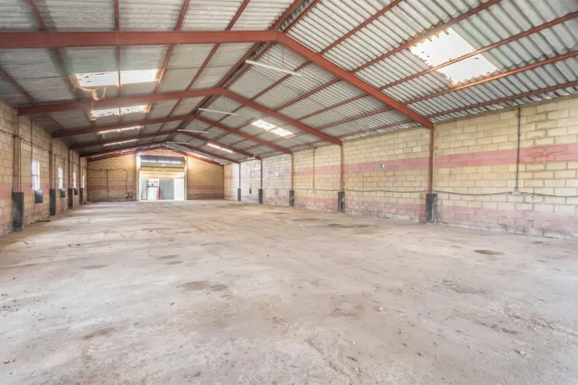 Casa/ Chalet, 4 naves y 21.000 m2 de Finca en Serín, Gijón — 29