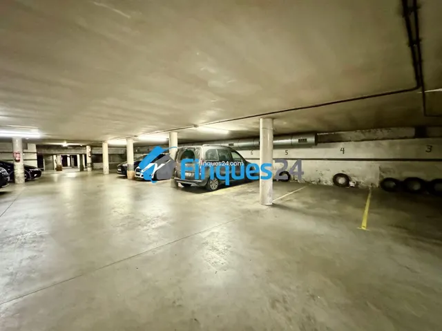 37 plazas de aparcamiento en el centro de Manresa - Barcelon - foto 3
