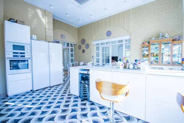 Villa de 4 dormitorios, 3 baños, piscina y jardín en dehesa de campo amor (orihuela costa) — 10