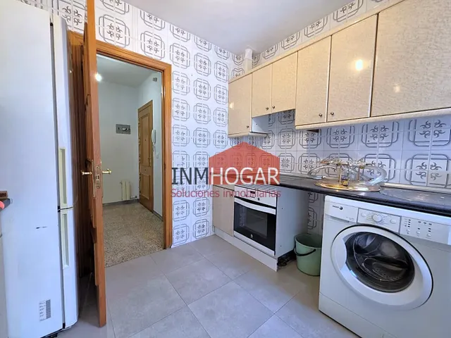 Amplia vivienda de 4 dormitorios con dos terrazas acristaladas en venta la zona sur de Ávila — 14