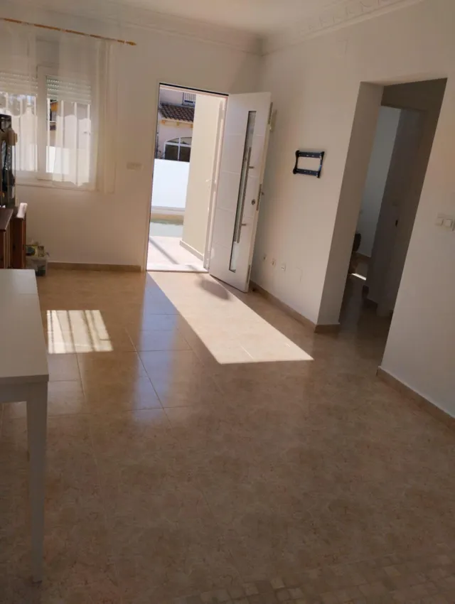 GRAN CHALET EN TORREVIEJA: 2 HAB, 1 BAÑO — 22