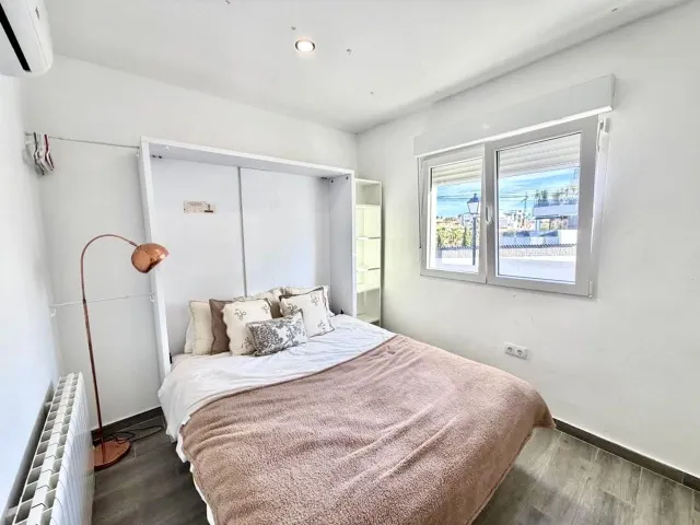 VILLA DE 6 DORMITORIOS Y 2 BAÑOS EN ORIHUELA COSTA (VILLAMARTIN) — 26