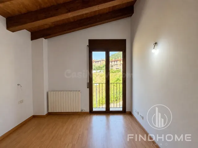 Pareado 4 habitaciones 189m² en venta - Vallfogona de Ripollès — 28