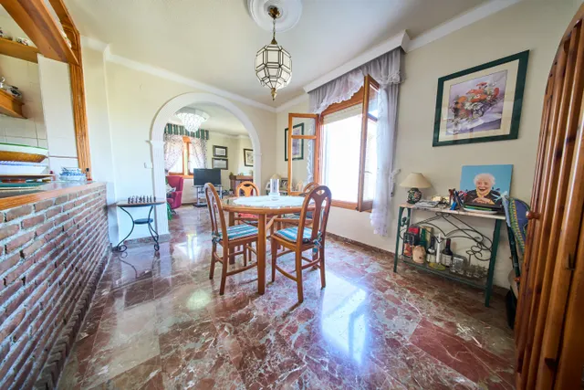 Impresionante chalet de 4 habitaciones con piscina de 86 m3 totalmente despejada — 35
