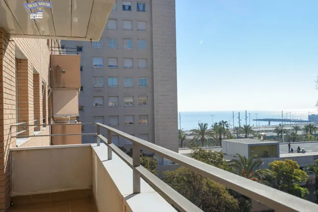 DUPLEX CON VISTA AL MAR — 16