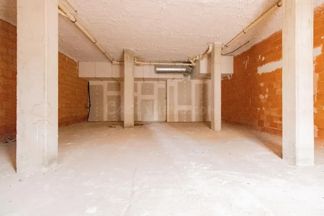 EN VENTA LOCAL COMERCIAL EN PUERTO DE SAGUNTO - foto 2