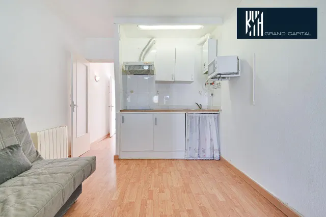 APARTAMENTO EN LA ESCALA — 16