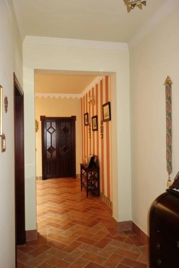 Casa nueva, 4 dormitorios, garaje , "próximo a centro" — 20