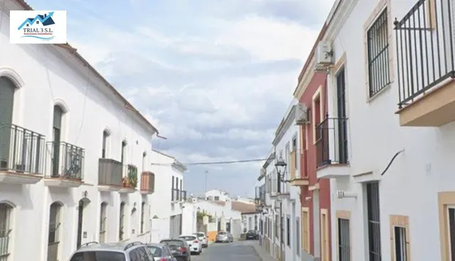 Venta de Piso en Hinojos (Huelva) — 2