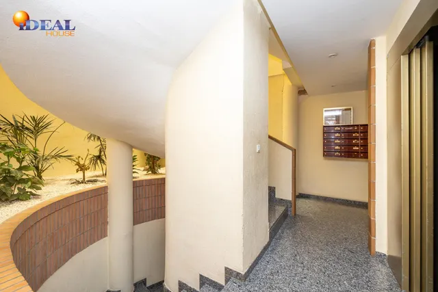**Luz, vistas despejadas y un encanto especial: tu nuevo refugio en la ciudad** — 26