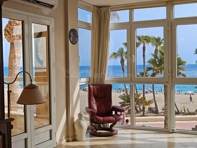 En Venta Piso en el Paseo Maritimo de ALmeria Capital - foto 3