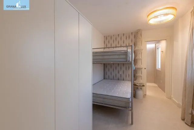 ¡exclusivo apartamento en primera linea de playa con reforma integral de alta gama! — 24