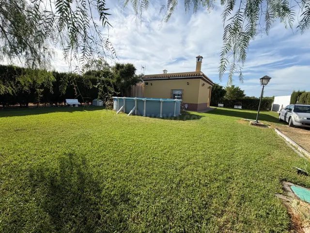 AMPLIA PARCELA RÚSTICA CON CASITA Y ZONA DE HUERTO!! — 2