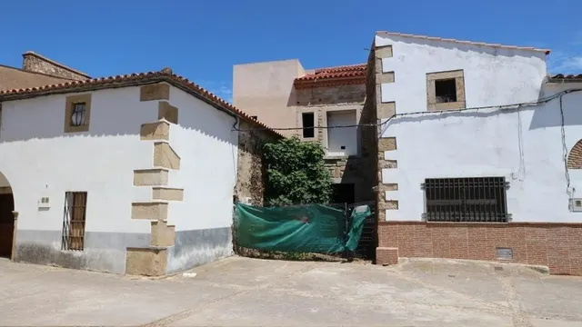 Nave en venta en Santa Ana, Cáceres - foto 2
