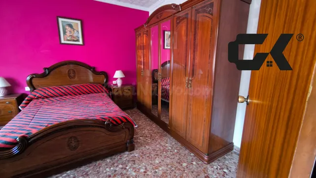 Casa en planta baja 218 m2 + solar urbano 353 m2 — Molino Ma - foto 3