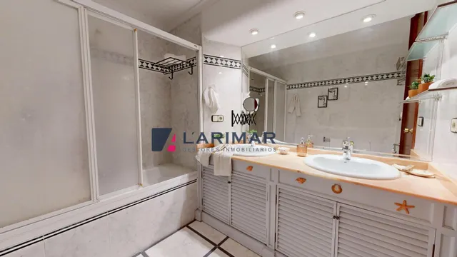 AMPLIA VIVIENDA CON GRAN TERRAZA, GARAJE Y PISCINA EN VISTAHERMOSA – ALICANTE — 37
