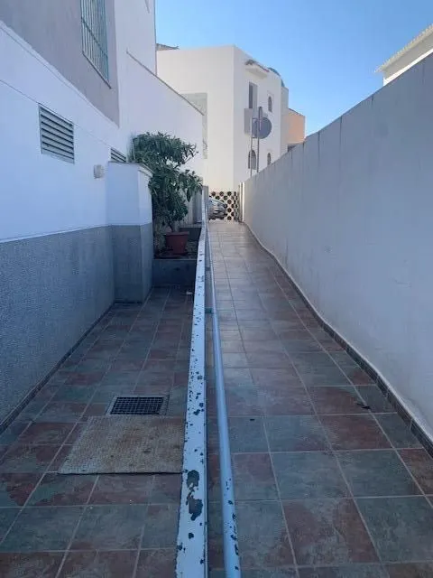 Venta de pisos en Cúllar Vega — 9
