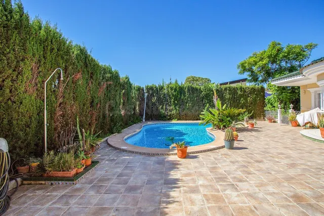 Oportunidad villa de lujo con mas de 500m2 de vivienda - foto 3