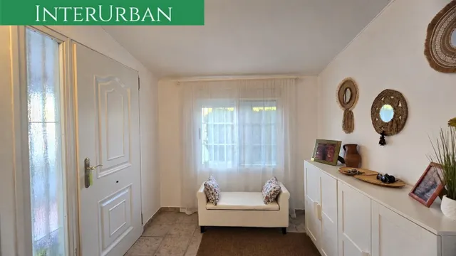 Espectacular chalet independiente con piscina privada y gran parcela en La Pobla de Vallbona — 37