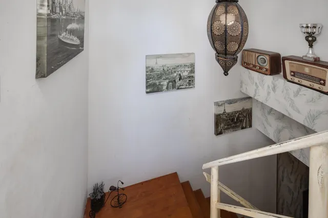 Exclusiva vivienda reformada en el corazón de Torrevieja con 3 amplios dormitorios — 27