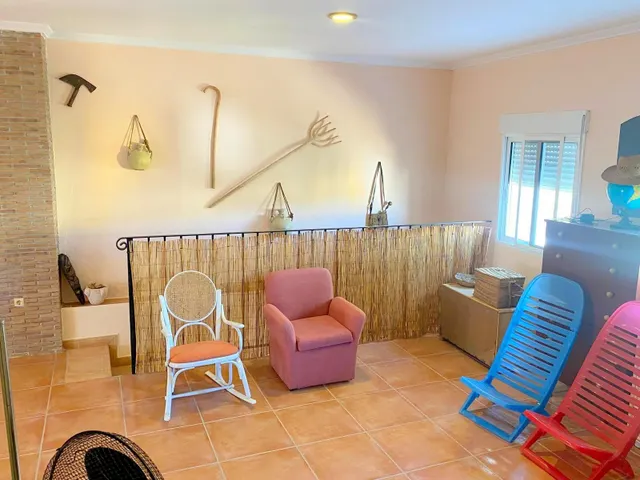CASA REFORMADA CON TERRAZA — 25