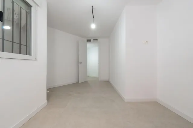 VENTA DE CÉNTRICO PISO EN ACERA DEL CASINO (CENTRO) - GRANADA — 24