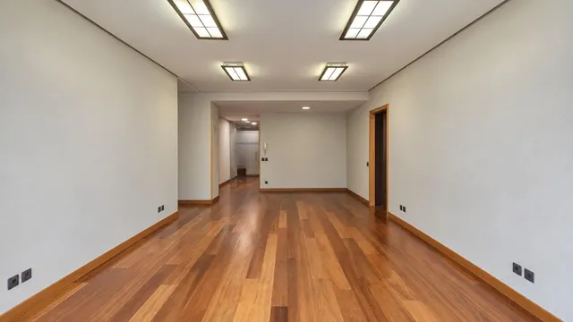 ¡INVERSORES! VENTA DE DOS PISOS UNIDOS A REFORMAR DE 3 DORMITORIOS Y 2 BAÑOS CADA UNO MUY CERCA DEL RETIRO — 10