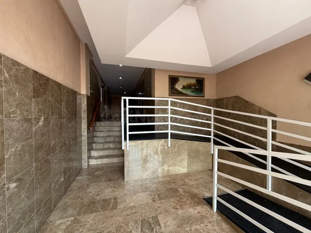 Ático con terraza, Alicante, Torrevieja. 2 habitaciones, 82 m2, 1 kilómetro del mar — 20