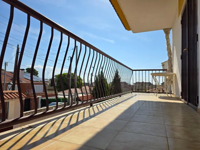 CASA IDNEPENDIENTE, GARAJE Y POSIBILIDAD DE PISCINA, CAN NIC - foto 5