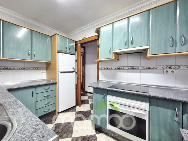 PISO EN VENTA EN VÉLEZ-MÁLAGA - foto 4