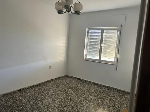 Encantadora Casa con Terreno en Cubillos del Sil — 15