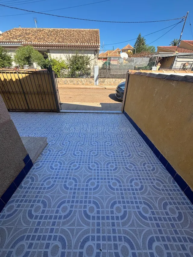 ESTUPENDA CASA CON GRAN ESPACIO EXTERIOR - foto 3