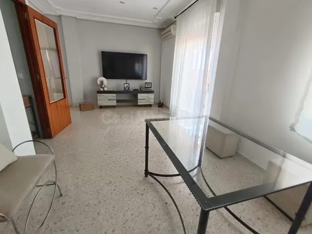 CASA ADOSADA EN ZONA GUADALQUIVIR - LISTA PARA ENTRAR A VIVI - foto 2