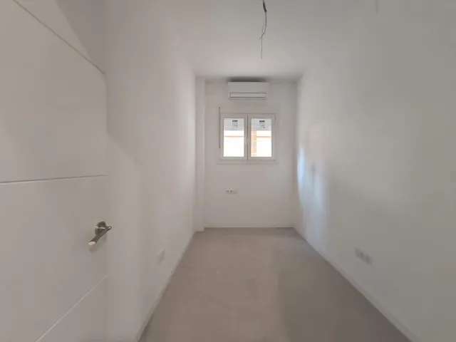 Piso de alquiler de 3 dormitorios a estrenar en Ciudad Aljarafe. — 12