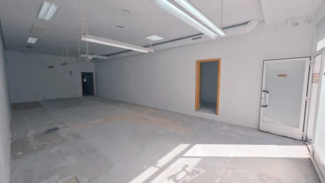Se vende comercial, Calle Escalante, Valencia — 11