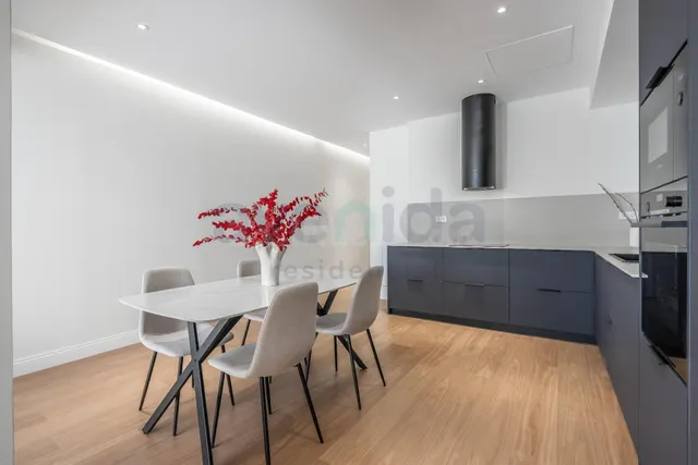 Exclusiva vivienda exterior en tercera planta — 5