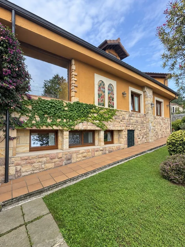 CHALET SINGULAR CON NEGOCIO TURÍSTICO EN FUNCIONAMIENTO Y PR - foto 3
