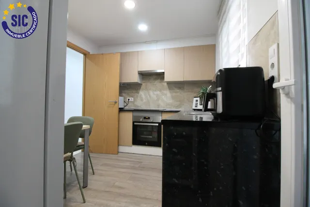 AMPLIA VIVIENDA REFORMADA DE 4 habitaciones CON ASCENSOR EN TORRENT — 6