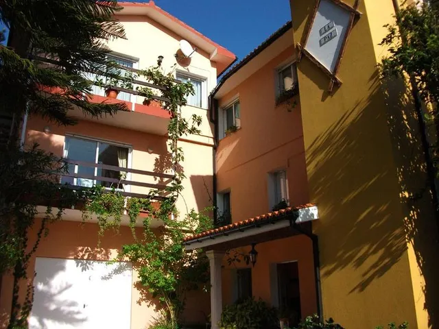 RESIDENCIA SANITARIA EN VENTA — 19