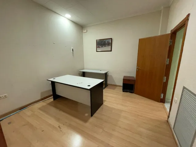 LOCAL DE 240 M2 ACONDICIONADO COMO OFICINA — 5