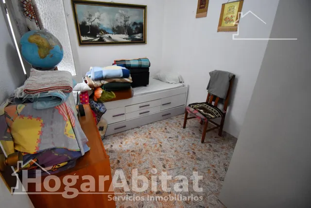 ¡CENTRO VILA-REAL! ESQUINERO Y LUMINOSO CON BALCÓN — 16
