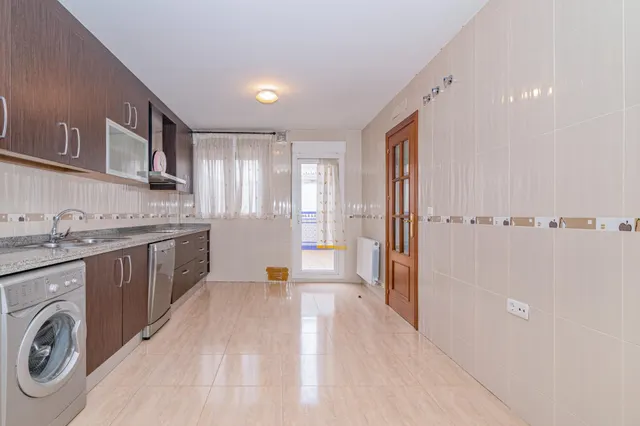 Chalet en venta en la mejor zona de ATARFE — 12