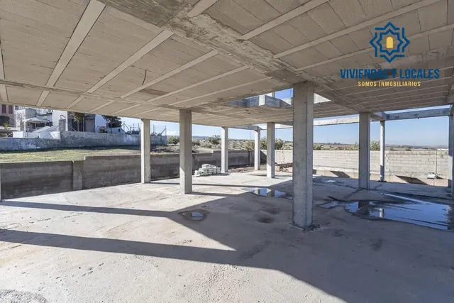 Parcela exclusiva con estructura de Chalet independiente y piscina en Urb. El Montecillo, Las Gabias — 20